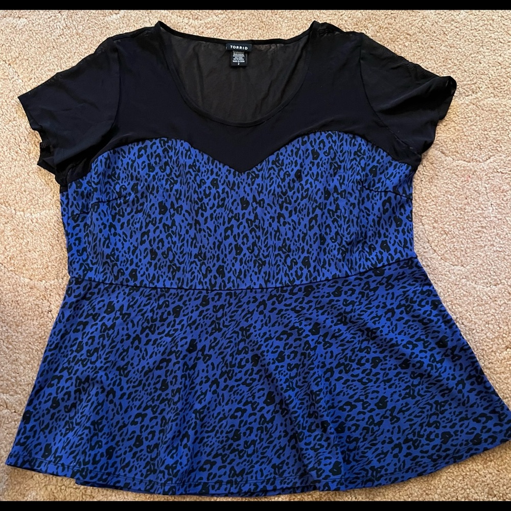 Torrid Shirt Size 2